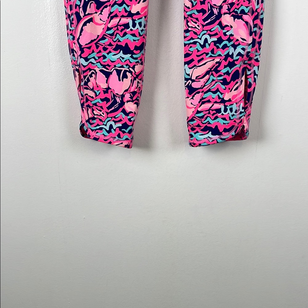 Lilly Pulitzer Luxletic Weekender Pink and Blue Losbstah Roll Women's M Leggings - Picture 2 of 8